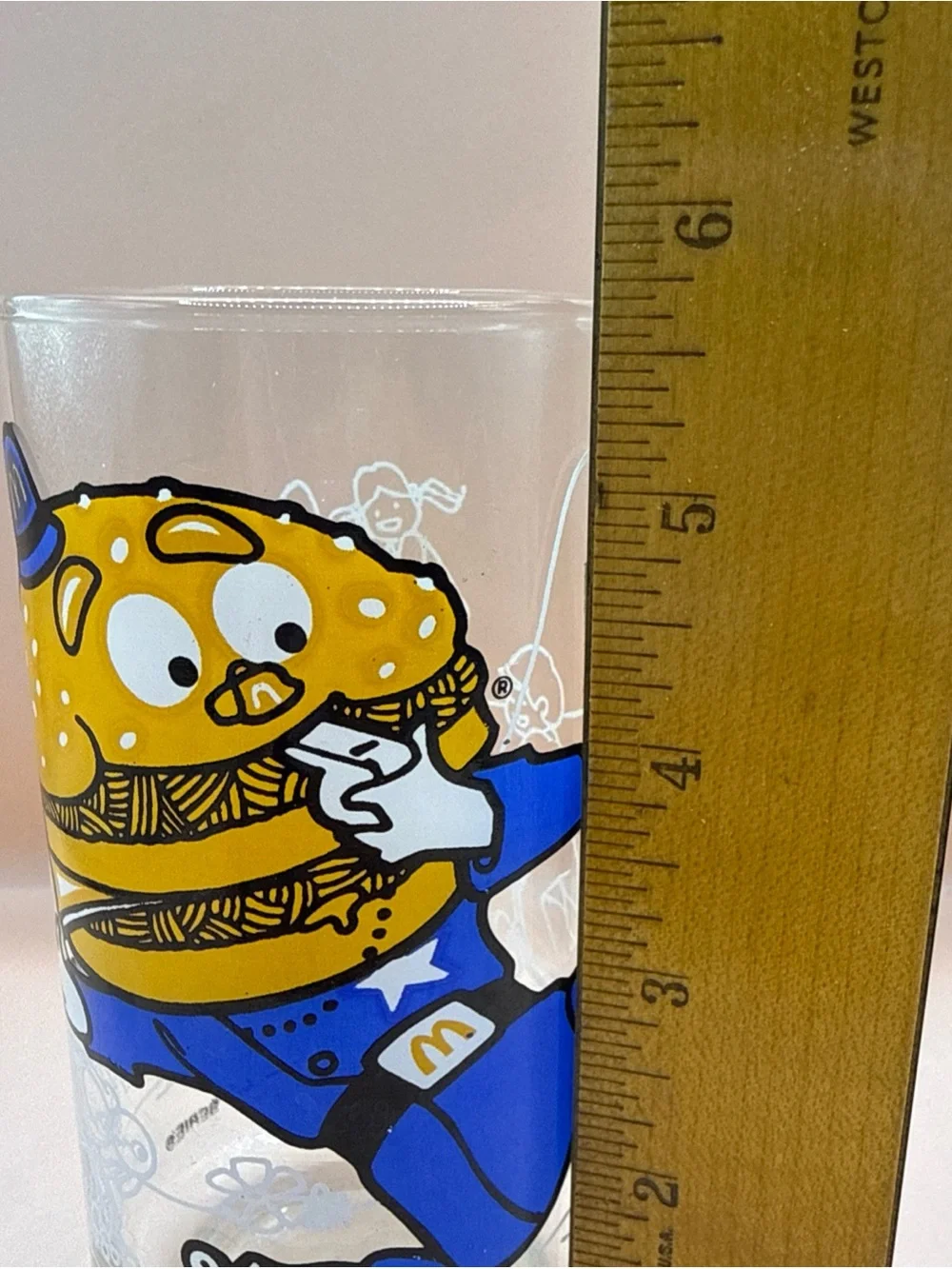 Vintage 1977 BIG MAC McDonalds Glass McDonaldland Roller Skating Police Burger